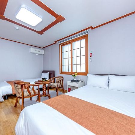 Charlie Hotel جيجو المظهر الخارجي الصورة