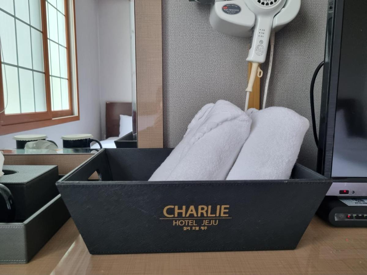 Charlie Hotel جيجو المظهر الخارجي الصورة
