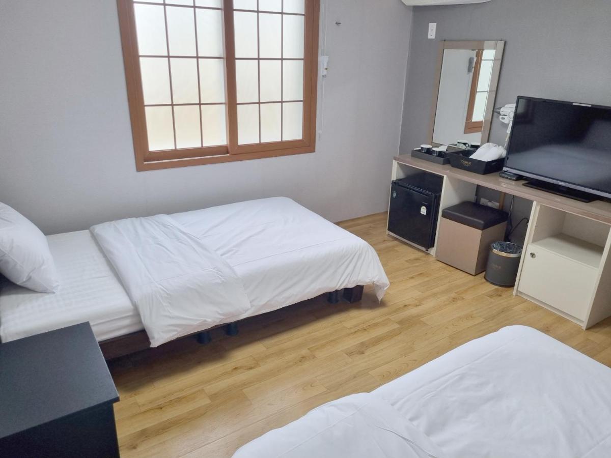 Charlie Hotel جيجو المظهر الخارجي الصورة