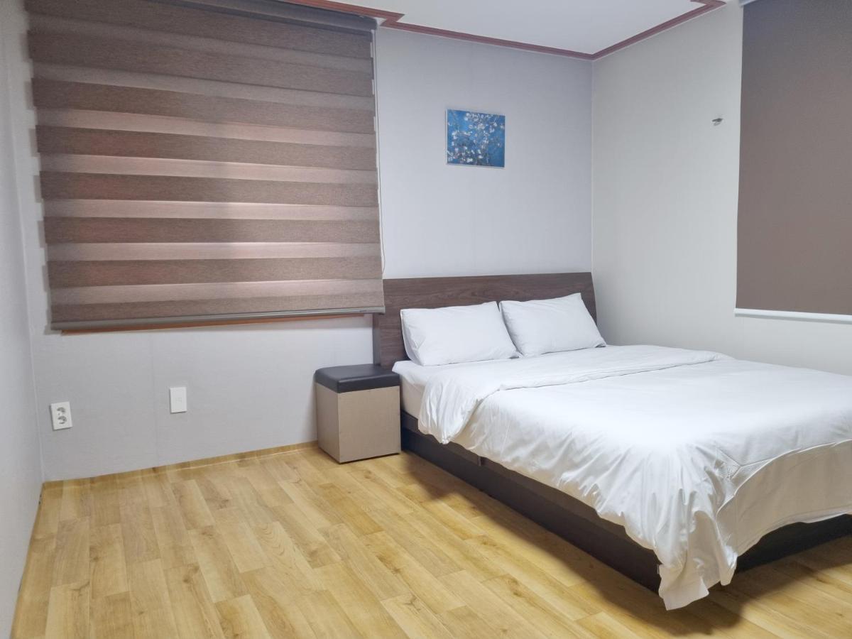 Charlie Hotel جيجو المظهر الخارجي الصورة