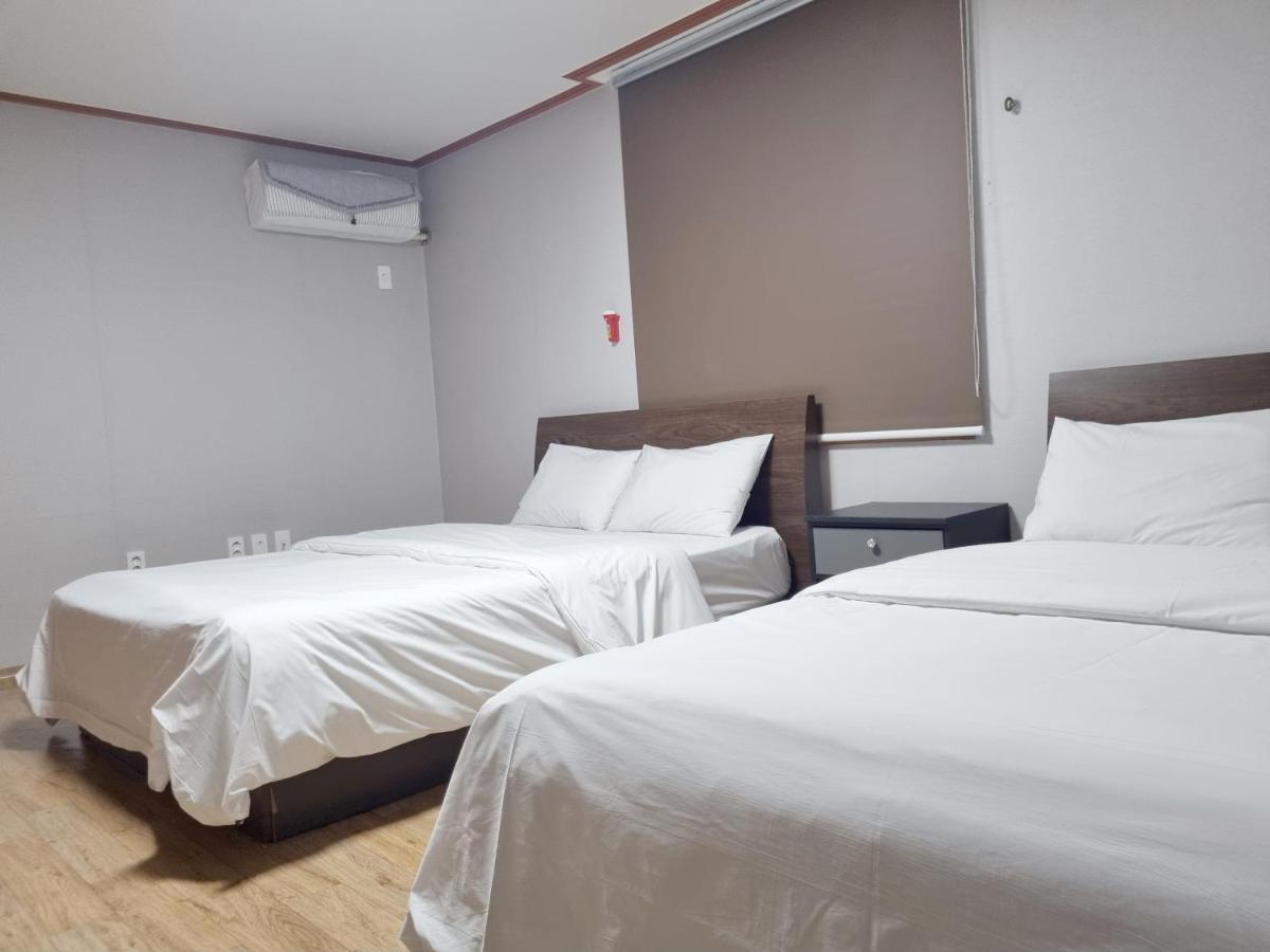 Charlie Hotel جيجو المظهر الخارجي الصورة