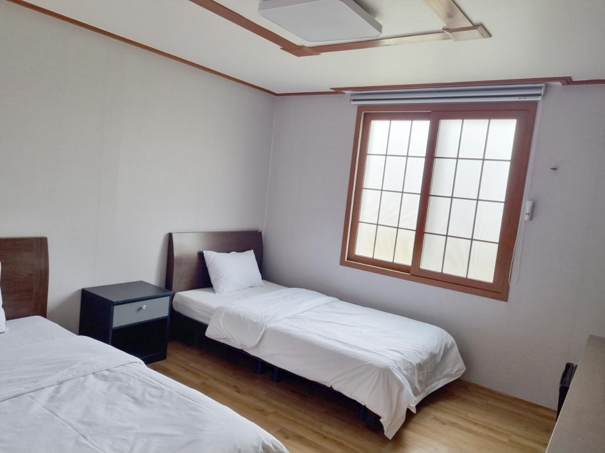 Charlie Hotel جيجو المظهر الخارجي الصورة