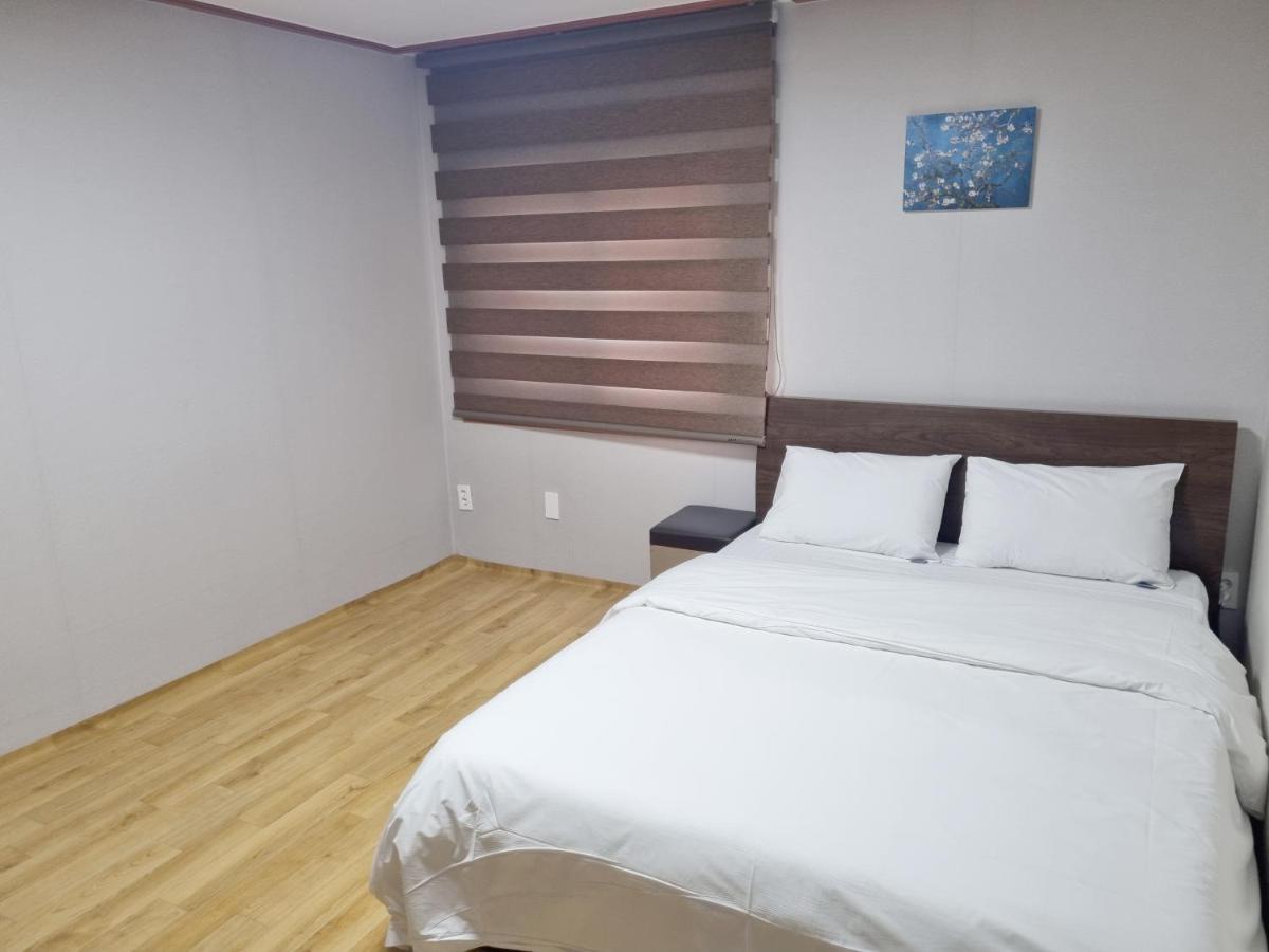 Charlie Hotel جيجو المظهر الخارجي الصورة