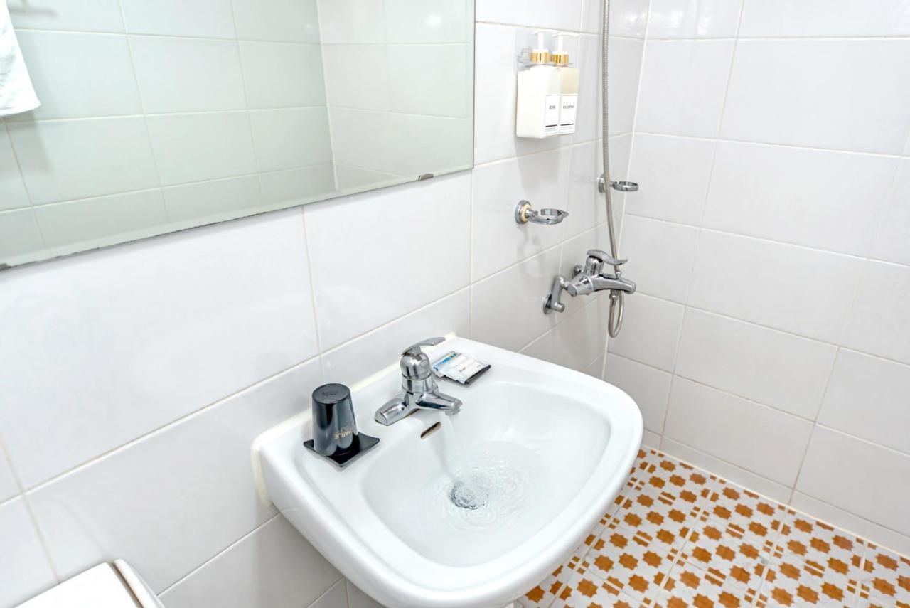 Charlie Hotel جيجو المظهر الخارجي الصورة